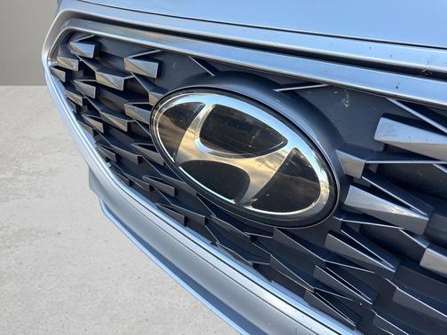 2022 Hyundai IONIQ Hybrid SEL