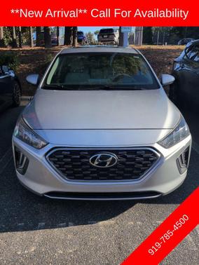 2022 Hyundai IONIQ Hybrid SEL