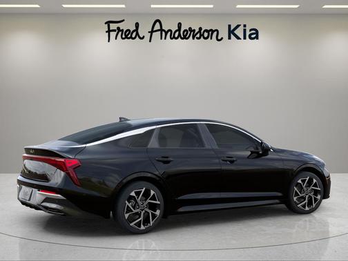 2025 Kia K5 EX