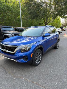 Neptune Blue 2023 Kia Seltos S