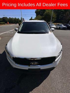 Snow White Pearl 2017 Kia Sorento LX