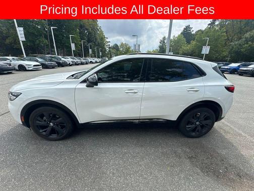 Summit White 2022 Buick Envision FWD Essence