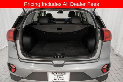 Steel Gray 2022 Kia Niro LXS