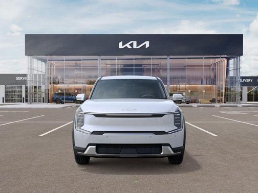2026 Kia EV9 Light Long Range
