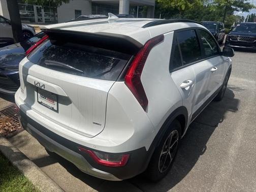 2023 Kia Niro EX