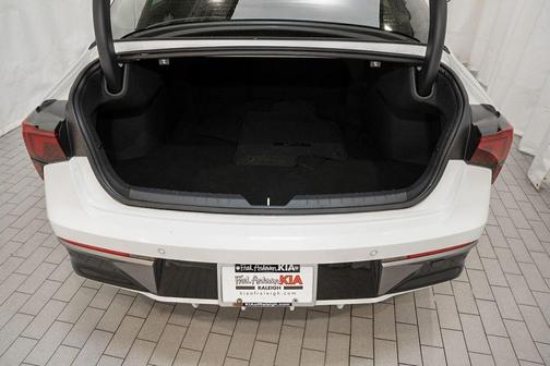 Snow White Pearl 2025 Kia K5 EX