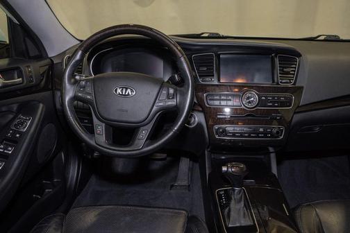 2014 Kia Cadenza Premium