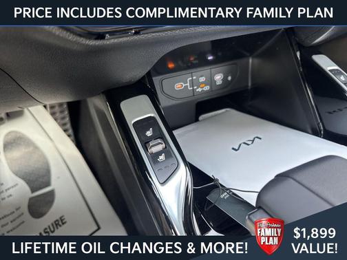 Ivory Silver 2026 Kia Sorento SX