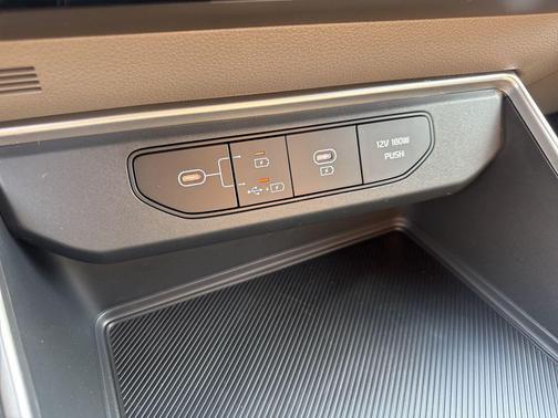 Panthera Metal 2026 Kia Carnival LX