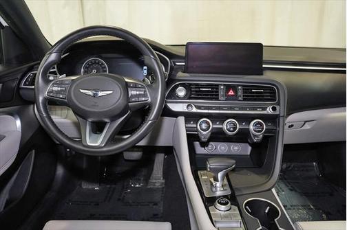 2022 Genesis G70 2.0T AWD