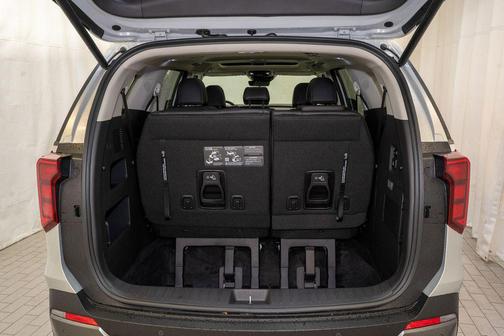 Ivory Silver 2026 Kia Carnival SX