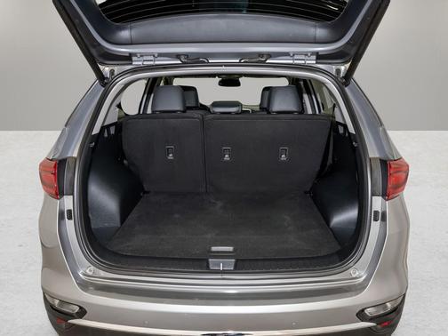 2022 Kia Sportage EX