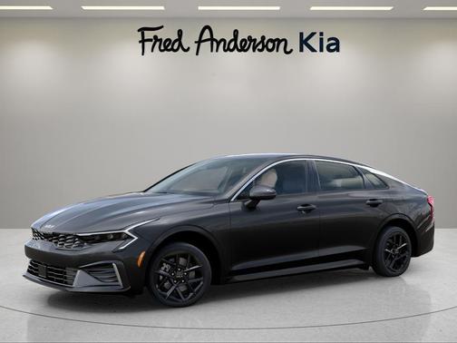 2025 Kia K5 LXS