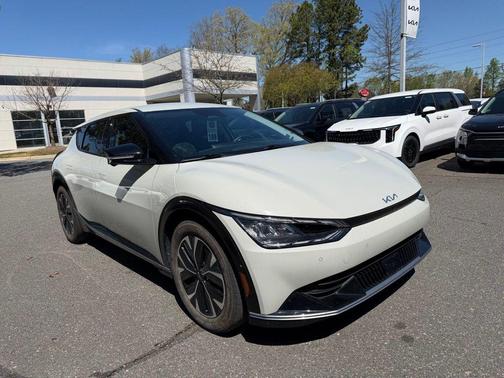 Glacier 2024 Kia EV6 Wind