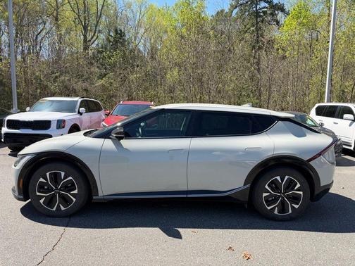 Glacier 2024 Kia EV6 Wind