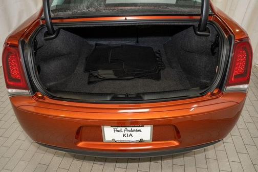 2021 Chrysler 300 Touring