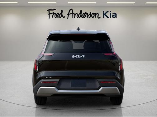 2026 Kia EV9 Wind