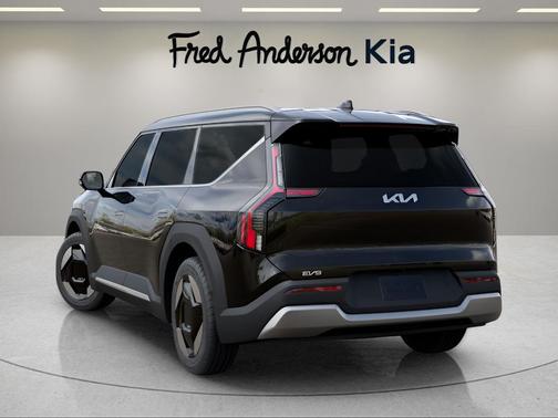 2026 Kia EV9 Wind