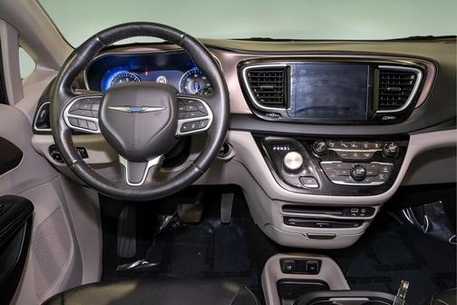 2018 Chrysler Pacifica Touring-L Plus