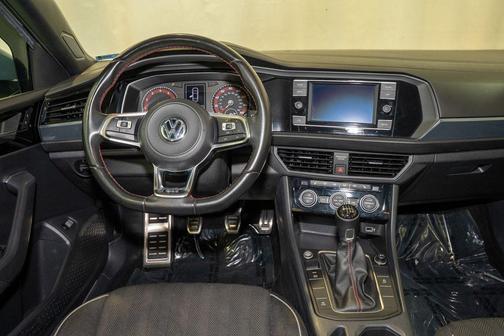 2019 Volkswagen Jetta GLI 2.0T S