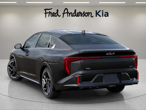 2025 Kia K4 GT-Line