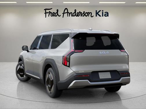 2026 Kia EV9 Wind