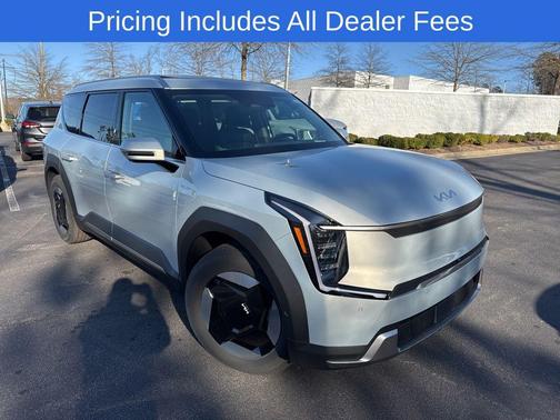 Ivory Silver 2026 Kia EV9 Wind