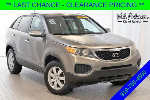 2011 Kia Sorento LX