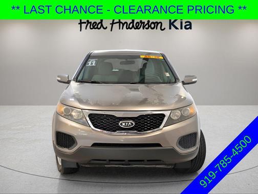 2011 Kia Sorento LX