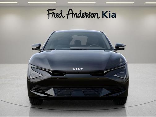 2025 Kia EV6 Wind