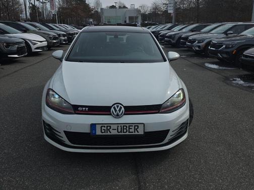 2016 Volkswagen Golf GTI 2.0T SE 4-Door