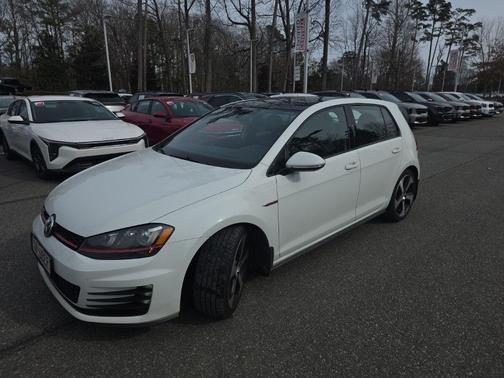 2016 Volkswagen Golf GTI 2.0T SE 4-Door