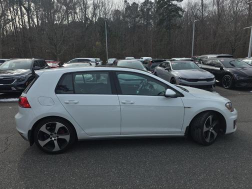 2016 Volkswagen Golf GTI 2.0T SE 4-Door