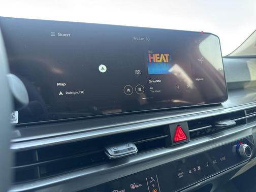 Snow White Pearl 2025 Kia Sorento Hybrid EX
