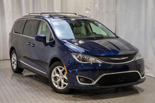2019 Chrysler Pacifica Touring-L Plus