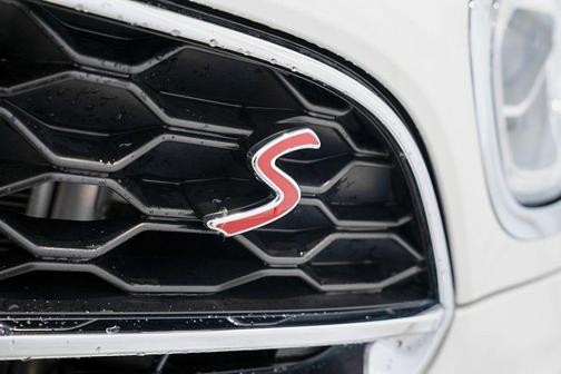 Nanuq White Metallic 2023 MINI Countryman Cooper S ALL4