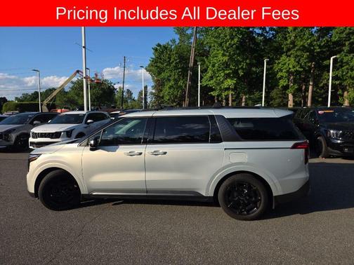 Ivory Silver 2025 Kia Carnival SX Prestige