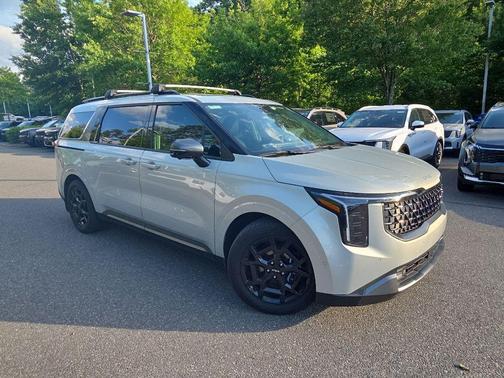 Ivory Silver 2025 Kia Carnival SX Prestige