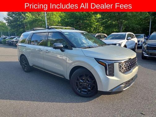 Ivory Silver 2025 Kia Carnival SX Prestige