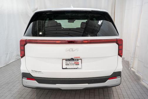 Snow White Pearl 2026 Kia Carnival LX