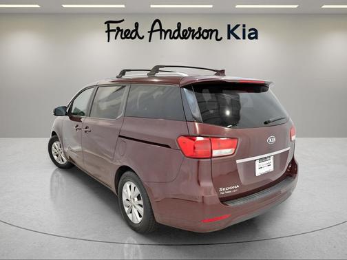 2015 Kia Sedona LX