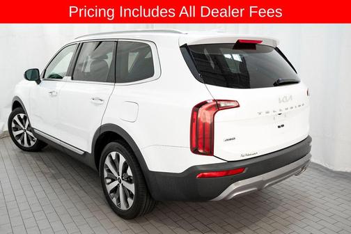 Glacial White Pearl 2022 Kia Telluride S