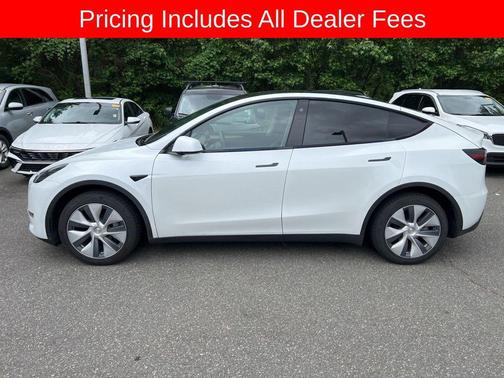 Pearl White Multi-Coat 2023 Tesla Model Y Long Range Dual Motor All-Wheel Drive
