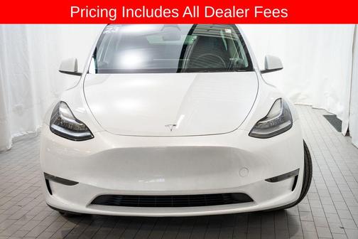 Pearl White Multi-Coat 2023 Tesla Model Y Long Range Dual Motor All-Wheel Drive