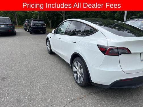 Pearl White Multi-Coat 2023 Tesla Model Y Long Range Dual Motor All-Wheel Drive