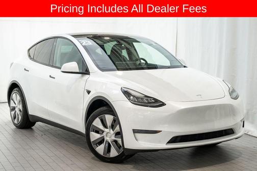 Pearl White Multi-Coat 2023 Tesla Model Y Long Range Dual Motor All-Wheel Drive