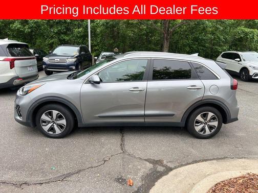 Steel Gray 2022 Kia Niro LX