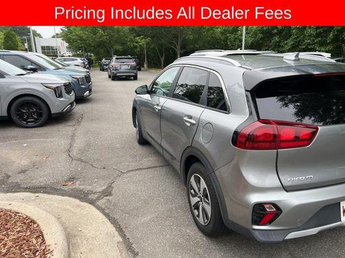 Steel Gray 2022 Kia Niro LX