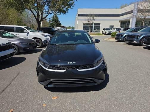Aurora Black 2023 Kia Forte LXS