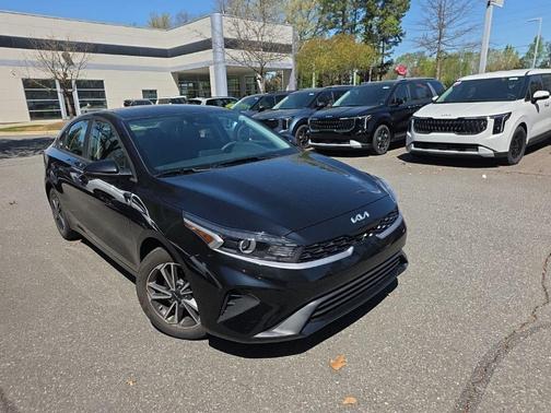Aurora Black 2023 Kia Forte LXS